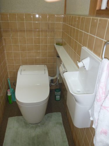 アラウーノカウンタータイプへのトイレリフォーム