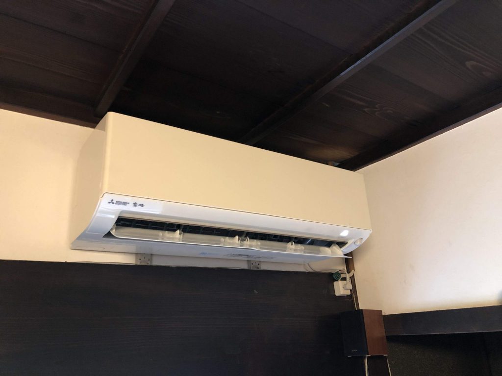古民家にエアコン取付工事